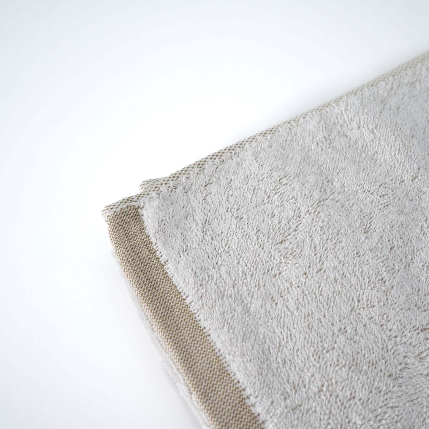 YUKINE BATH TOWEL