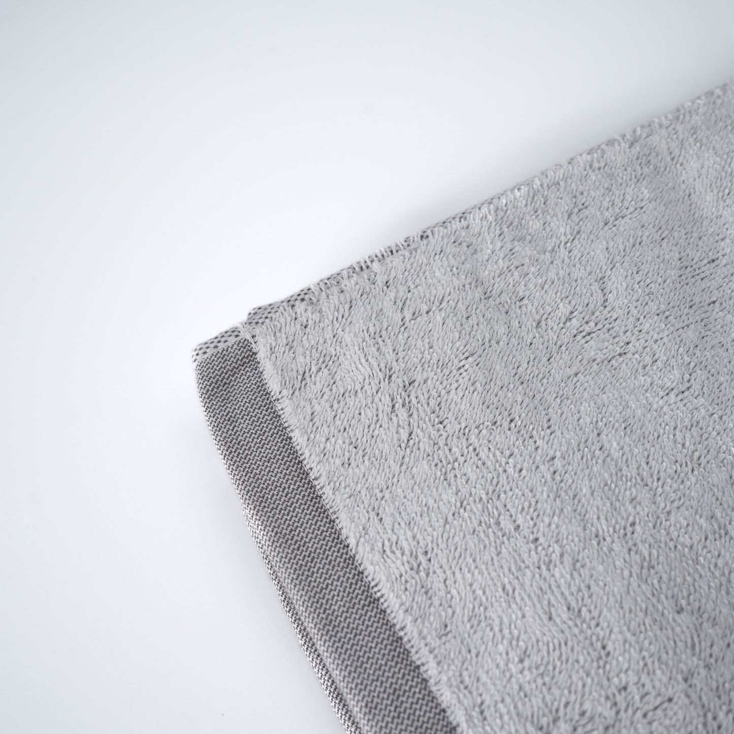 YUKINE BATH TOWEL